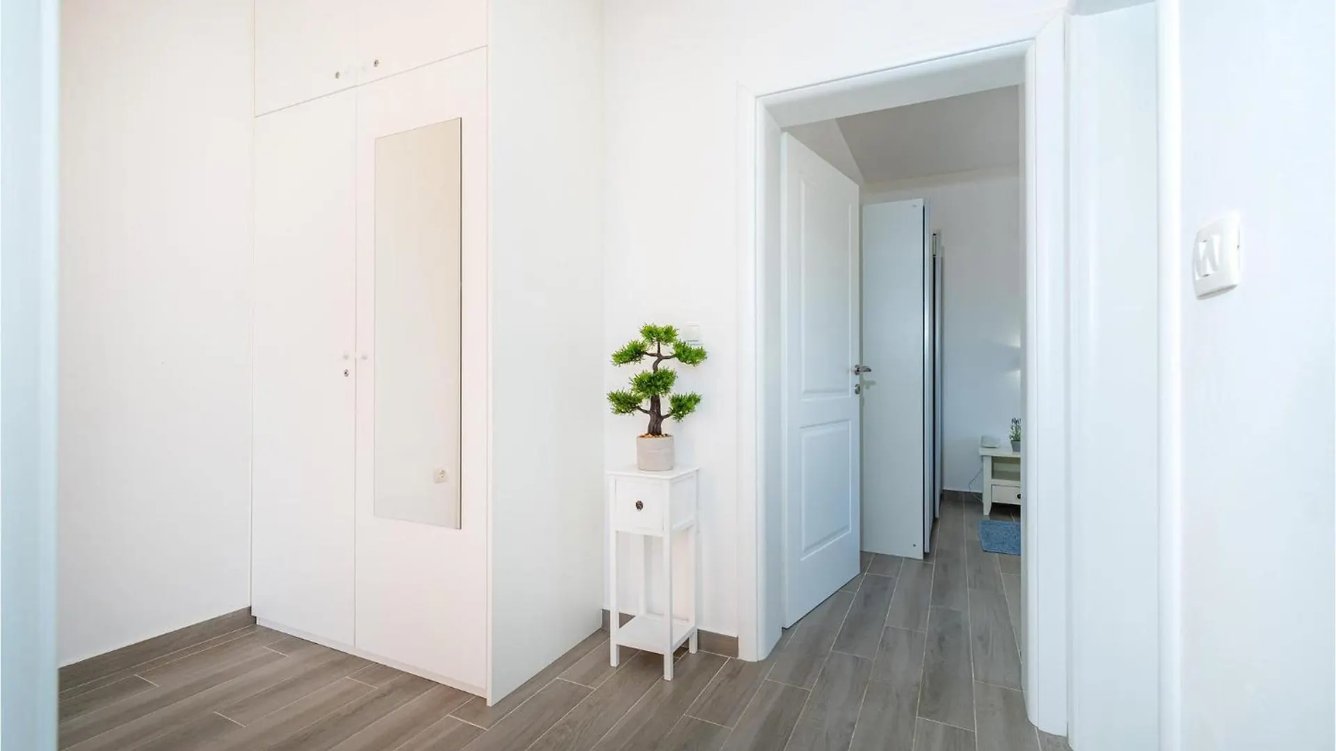 2 Bedroom Awesome Home In מסלניקה בית נופש