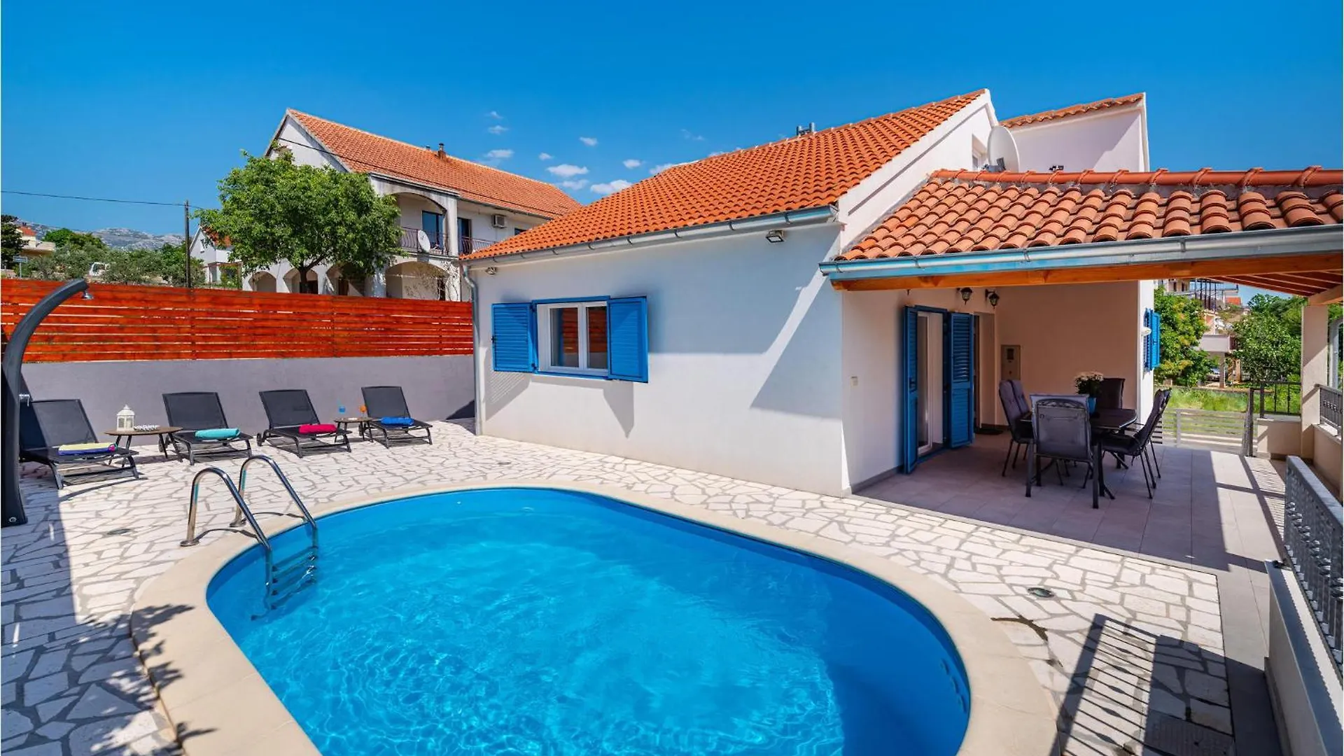 2 Bedroom Awesome Home In מסלניקה בית נופש